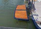 uniessse swim platform